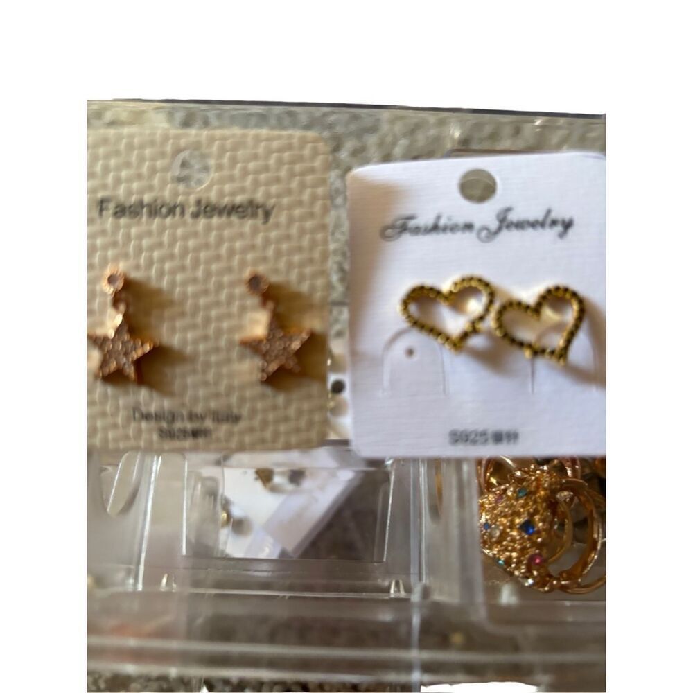 Jewelry - Picture 4 of 16